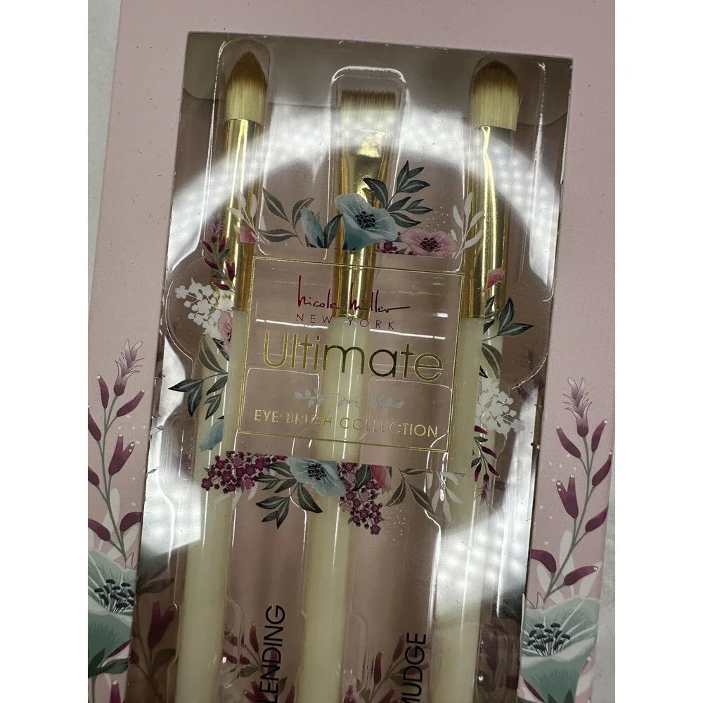 Nicole Miller Ultimate Eye Brush Collection 3 Piece Set Eyeshadow Blending